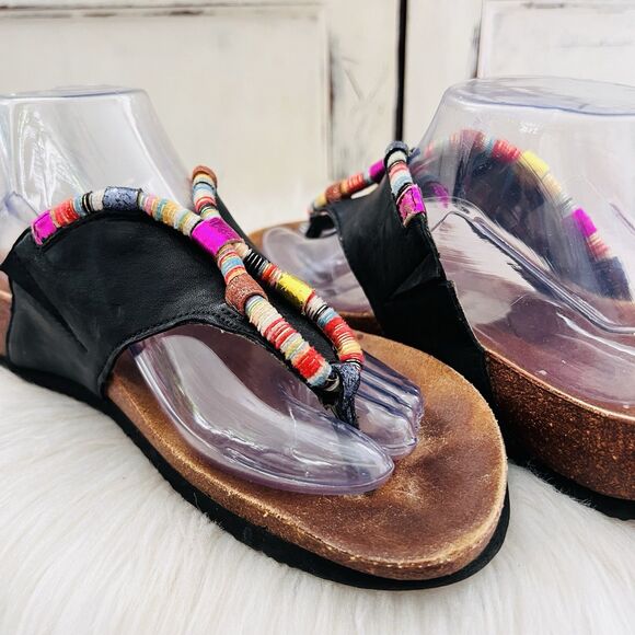 Think! Colorful Band Black Leather Slip on Thong Sandals - EU39 US8 - Beach Wear - Picture 4 of 7